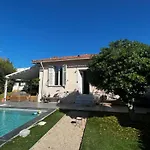 Holiday House In The City-Center Of Antibes With A Private Pool