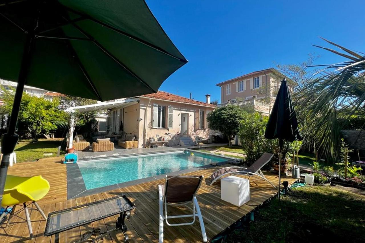 House In The City-center Of With A Private Pool Casa vacanze Antibes