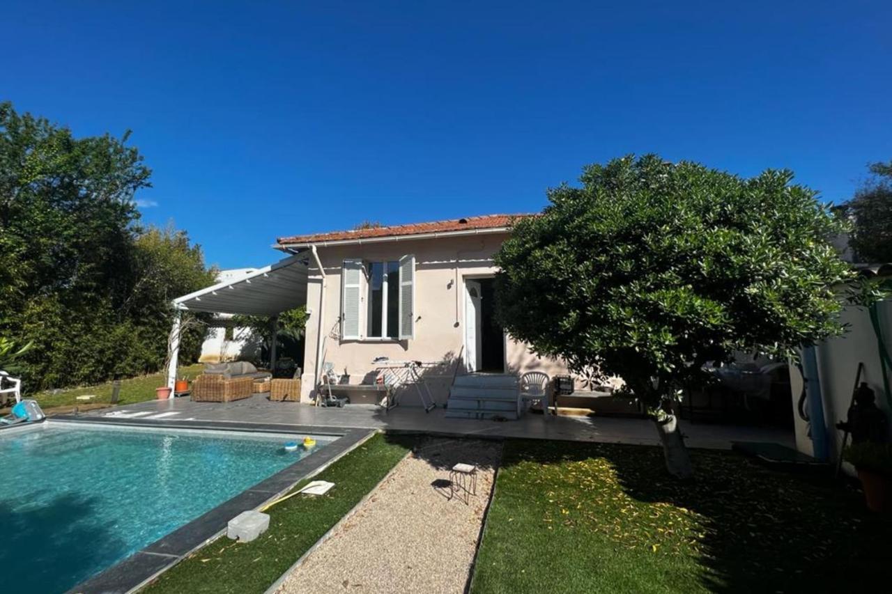 Casa vacanze House In The City-center Of With A Private Pool Antibes