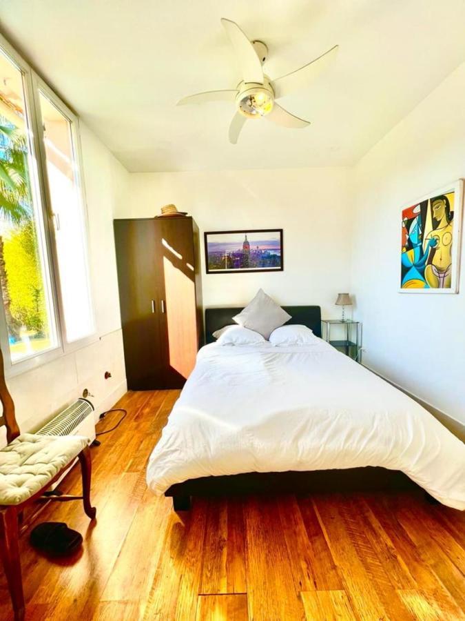 House In The City-center Of With A Private Pool *
